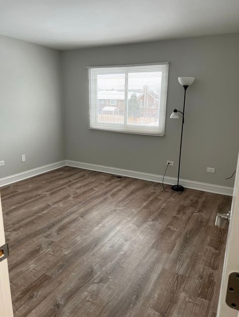 Tiny photo for 528 Surf Court, Wheeling, IL 60090 (MLS # 12528671)