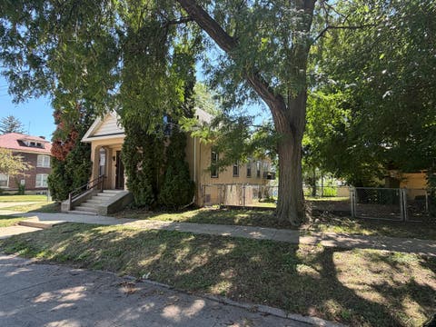 Photo of 537 W Pleasant Street, Freeport, IL 61032 (MLS # 12716387)