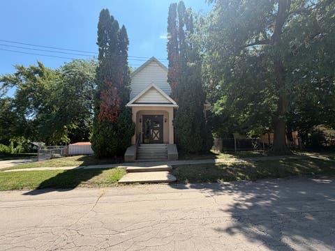 Tiny photo for 537 W Pleasant Street, Freeport, IL 61032 (MLS # 12716387)