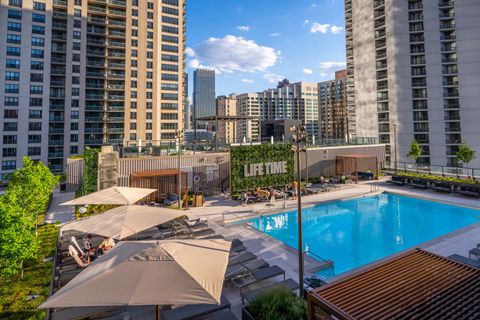 Tiny photo for 14 W Superior Street #6201, Chicago, IL 60654 (MLS # 12669249)