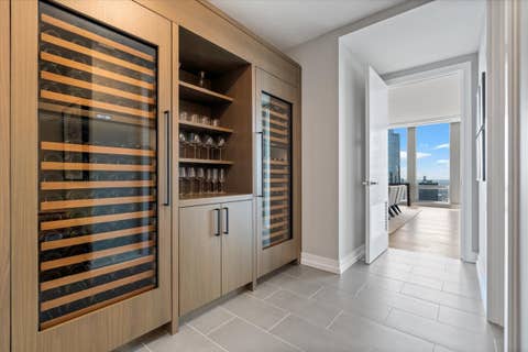 Tiny photo for 14 W Superior Street #6201, Chicago, IL 60654 (MLS # 12669249)