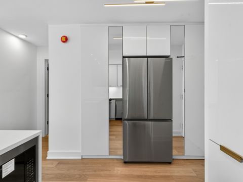 Tiny photo for 1455 N Sandburg Terrace #2403, Chicago, IL 60610 (MLS # 12501331)