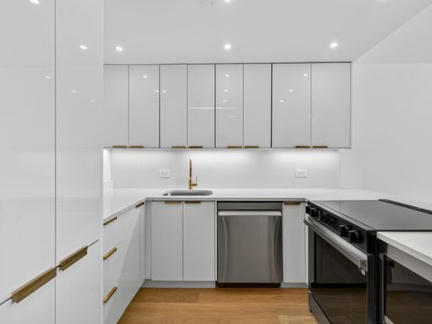 Tiny photo for 1455 N Sandburg Terrace #2403, Chicago, IL 60610 (MLS # 12501331)