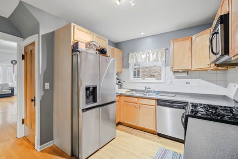Tiny photo for 5650 N Mason Avenue, Chicago, IL 60646 (MLS # 12771633)