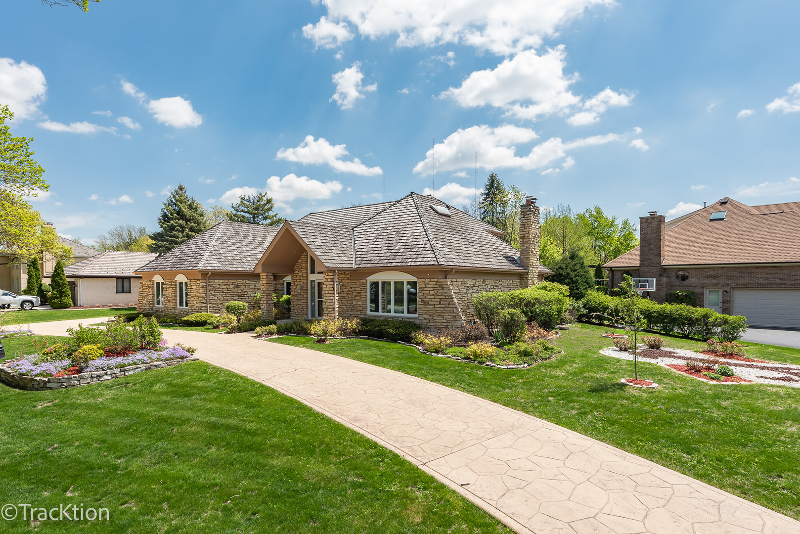 609 Ridgewood Court