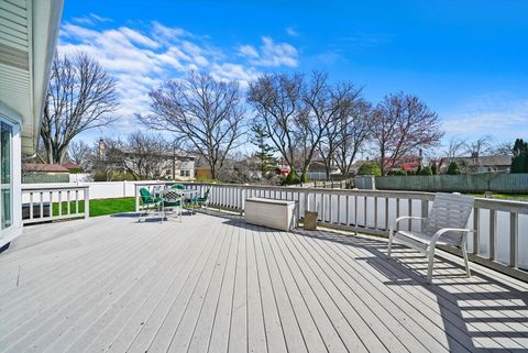 Tiny photo for 905 W Palm Drive, Mount Prospect, IL 60056 (MLS # 12410528)