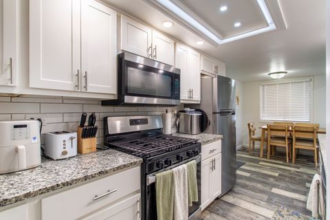 Tiny photo for 1452 Bear Flag Drive #1, Hanover Park, IL 60133 (MLS # 12603047)