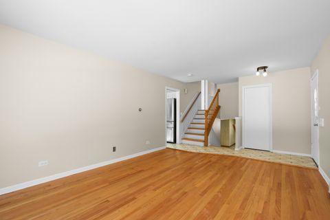 Tiny photo for 2220 S Chestnut Street, Des Plaines, IL 60018 (MLS # 12558436)