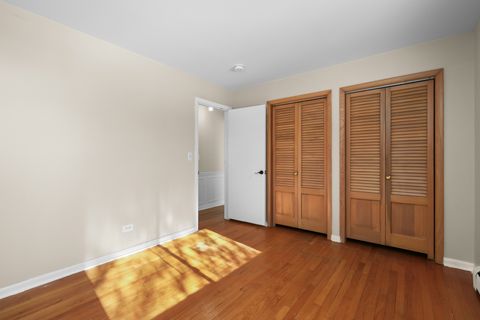 Tiny photo for 2220 S Chestnut Street, Des Plaines, IL 60018 (MLS # 12558436)