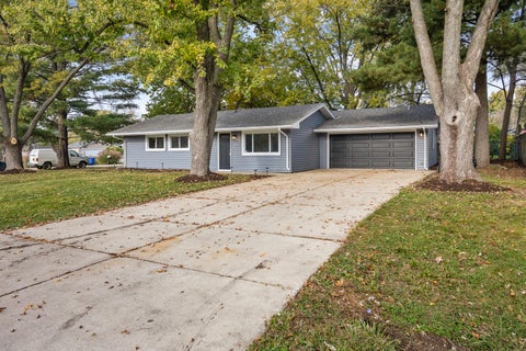 Tiny photo for 34W784 Skyline Drive, St. Charles, IL 60174 (MLS # 12792277)