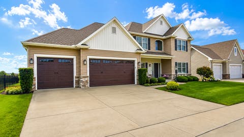 Photo of 1909 Savanna Drive, Champaign, IL 61822 (MLS # 12735805)