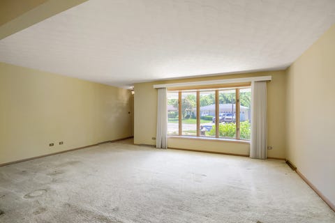 Tiny photo for 2630 Somerset Drive, Westchester, IL 60154 (MLS # 12691183)