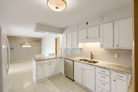 Tiny photo for 2630 Somerset Drive, Westchester, IL 60154 (MLS # 12691183)