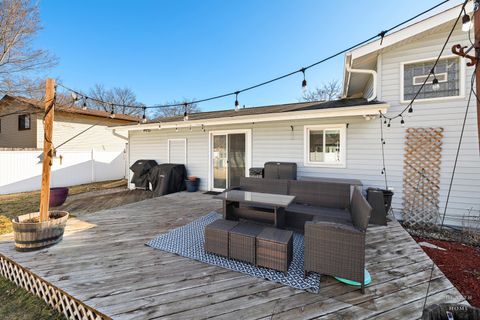 Tiny photo for 934 Nottingham Lane, Crystal Lake, IL 60014 (MLS # 12555547)