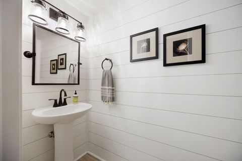 Tiny photo for 122 Aberdeen Court, Geneva, IL 60134 (MLS # 12594950)