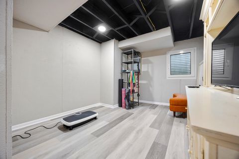 Tiny photo for 122 Aberdeen Court, Geneva, IL 60134 (MLS # 12594950)