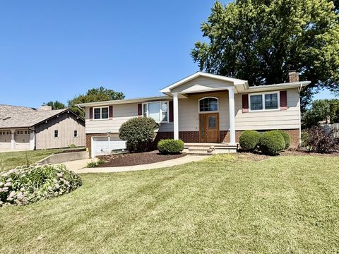 Photo of 1203 W Clark Street, Princeton, IL 61356 (MLS # 12456965)