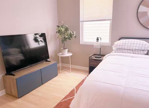 Tiny photo for 1028 W 20th Place #1, Chicago, IL 60608 (MLS # 12681788)