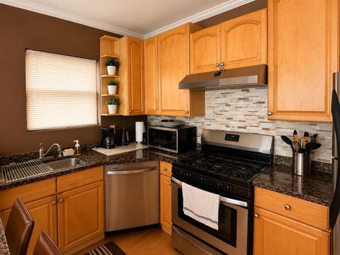 Tiny photo for 1028 W 20th Place #1, Chicago, IL 60608 (MLS # 12681788)