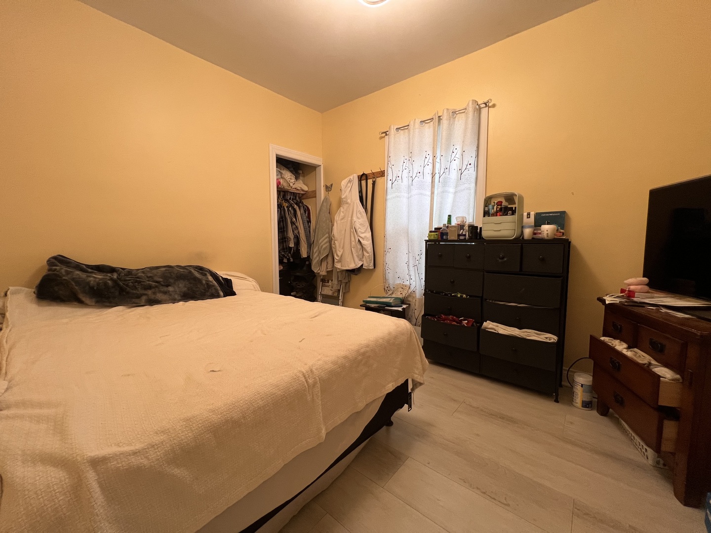 5933 S RICHMOND Street