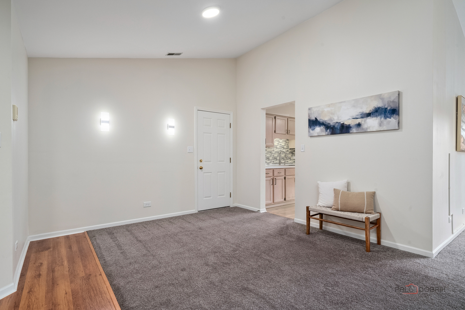 Deerfield, Illinois 60015, United States, 3 Bedrooms Bedrooms, ,2 BathroomsBathrooms,Residential,Active,240379