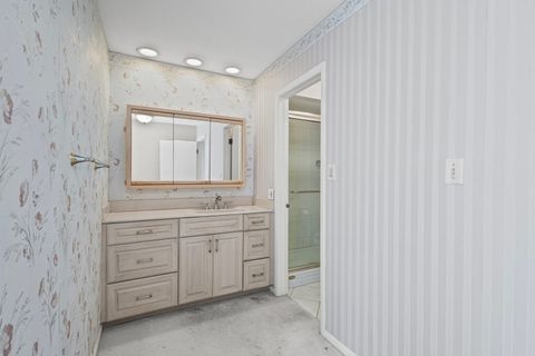 Tiny photo for 2526 Essex Drive, Northbrook, IL 60062 (MLS # 12521204)