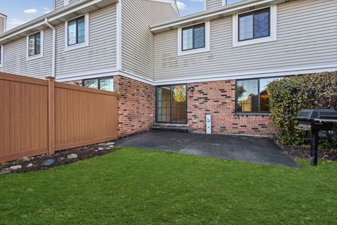 Tiny photo for 2526 Essex Drive, Northbrook, IL 60062 (MLS # 12521204)