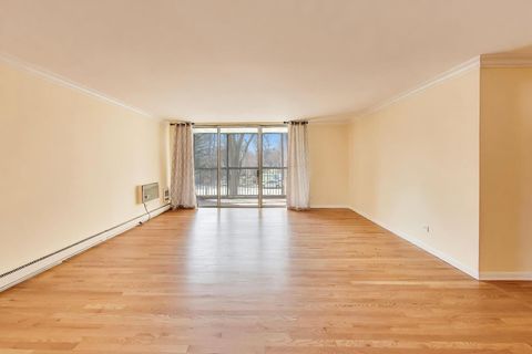 Tiny photo for 2324 Central Street #2B, Evanston, IL 60201 (MLS # 12598304)