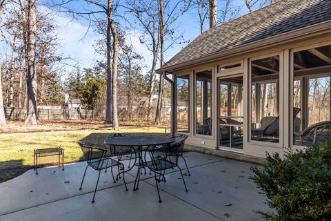 A home in Lake Bluff