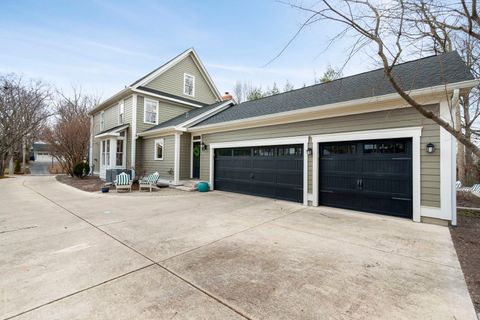 Tiny photo for 146 Franklin Street, Geneva, IL 60134 (MLS # 12546421)