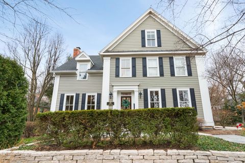 Photo of 146 Franklin Street, Geneva, IL 60134 (MLS # 12546421)