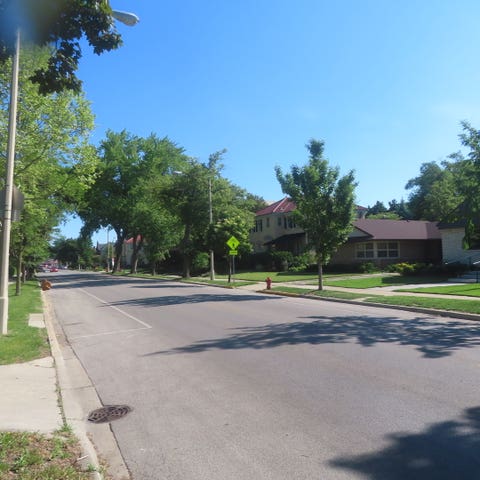 Tiny photo for 1123 N Oak Park Avenue, Oak Park, IL 60302 (MLS # 12661625)