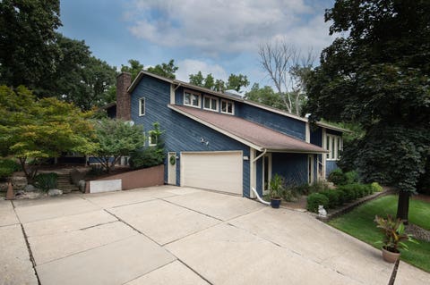 Tiny photo for 16244 Bluff Road, Lemont, IL 60439 (MLS # 12723692)