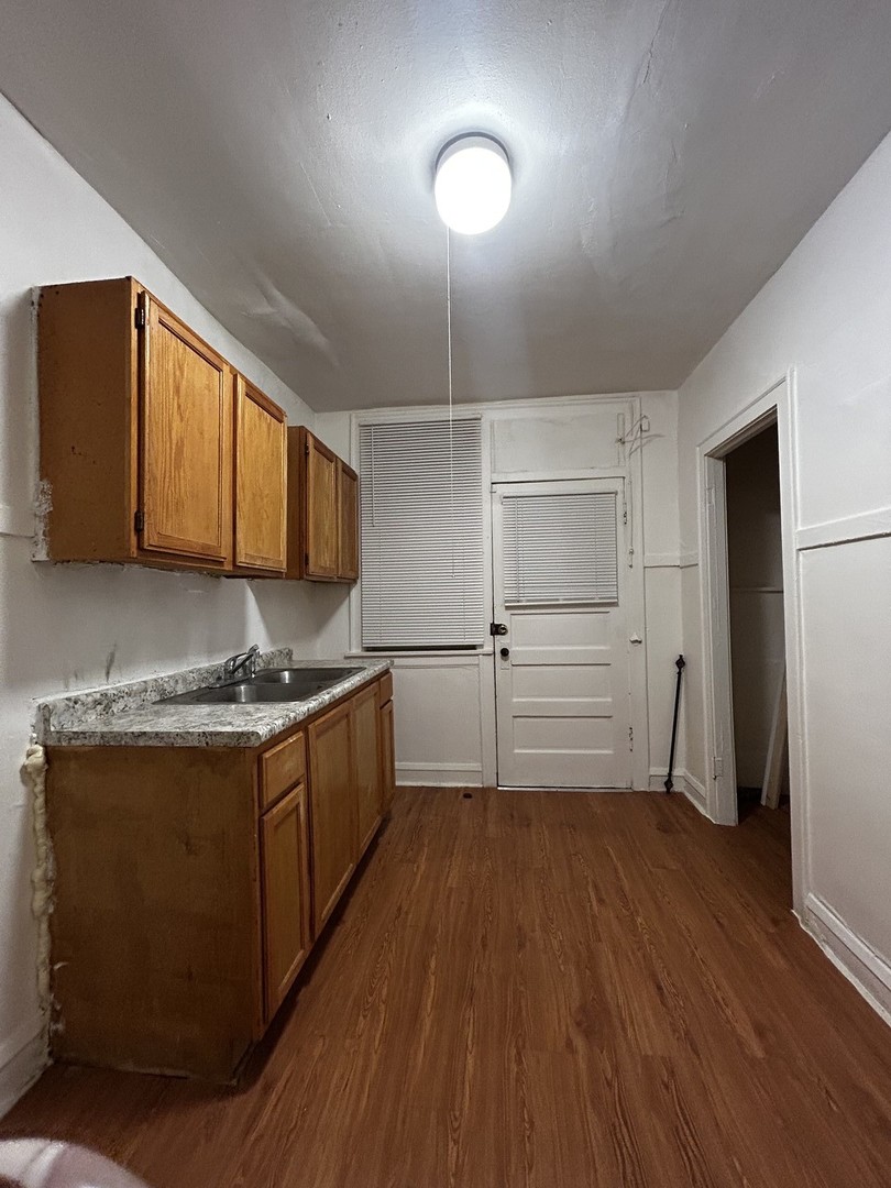 209 N Kolmar Avenue 1S