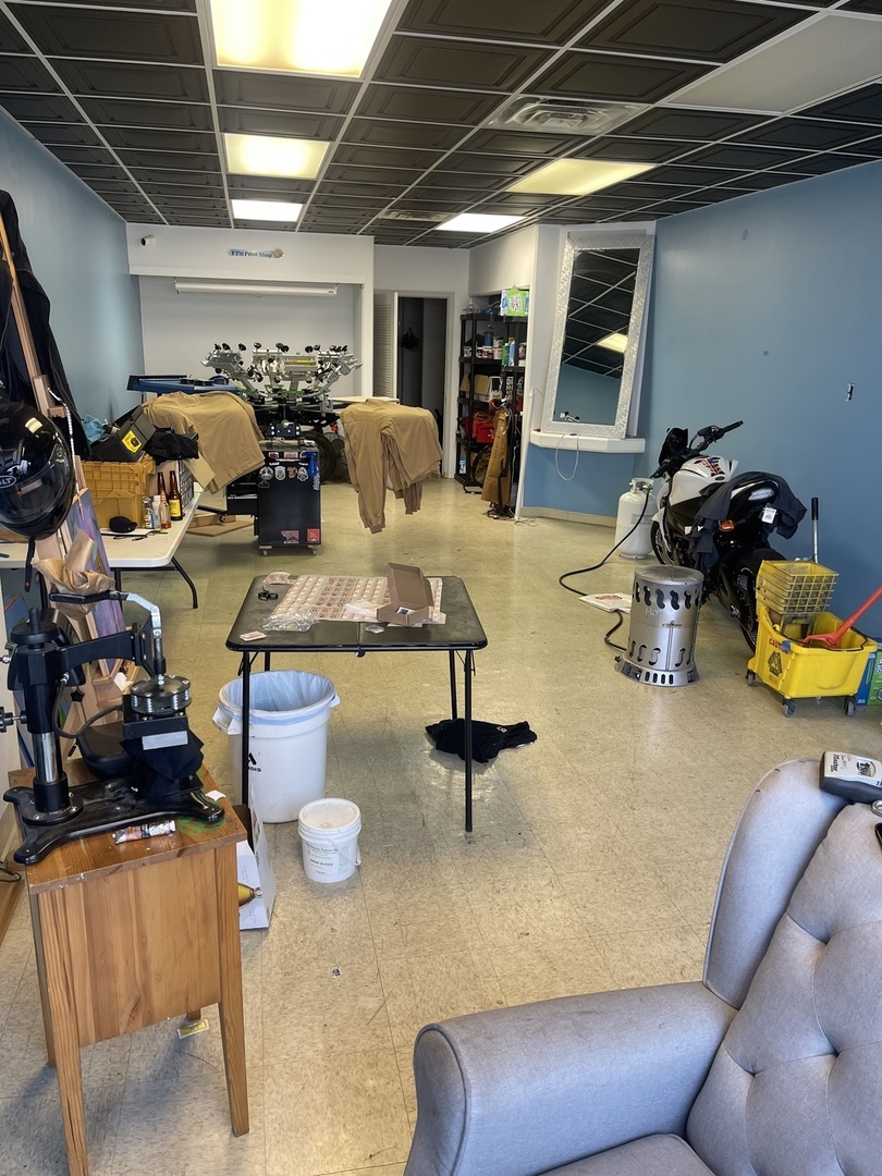 3217 W Bryn Mawr Avenue 103