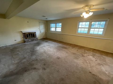 Tiny photo for 202 Oak Drive, Shorewood, IL 60404 (MLS # 12500064)