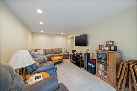 Tiny photo for 701 Garth Road, Wheeling, IL 60090 (MLS # 12495898)