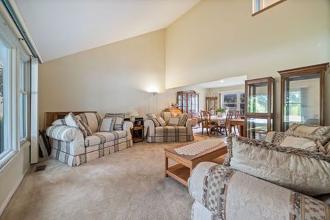 Tiny photo for 701 Garth Road, Wheeling, IL 60090 (MLS # 12495898)