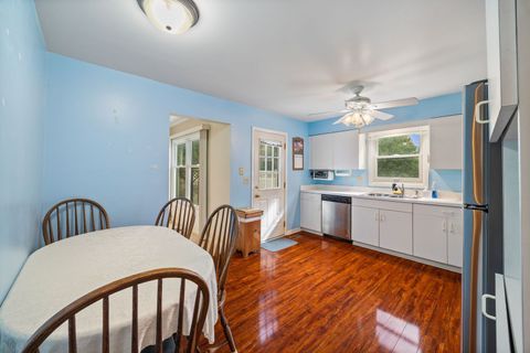 Tiny photo for 701 Garth Road, Wheeling, IL 60090 (MLS # 12495898)