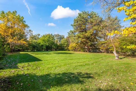 Tiny photo for 412 W Olive Avenue, Prospect Heights, IL 60070 (MLS # 12501612)
