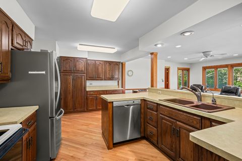 Tiny photo for 412 W Olive Avenue, Prospect Heights, IL 60070 (MLS # 12501612)
