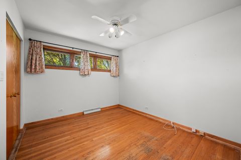 Tiny photo for 412 W Olive Avenue, Prospect Heights, IL 60070 (MLS # 12501612)