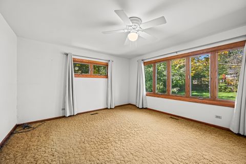 Tiny photo for 412 W Olive Avenue, Prospect Heights, IL 60070 (MLS # 12501612)
