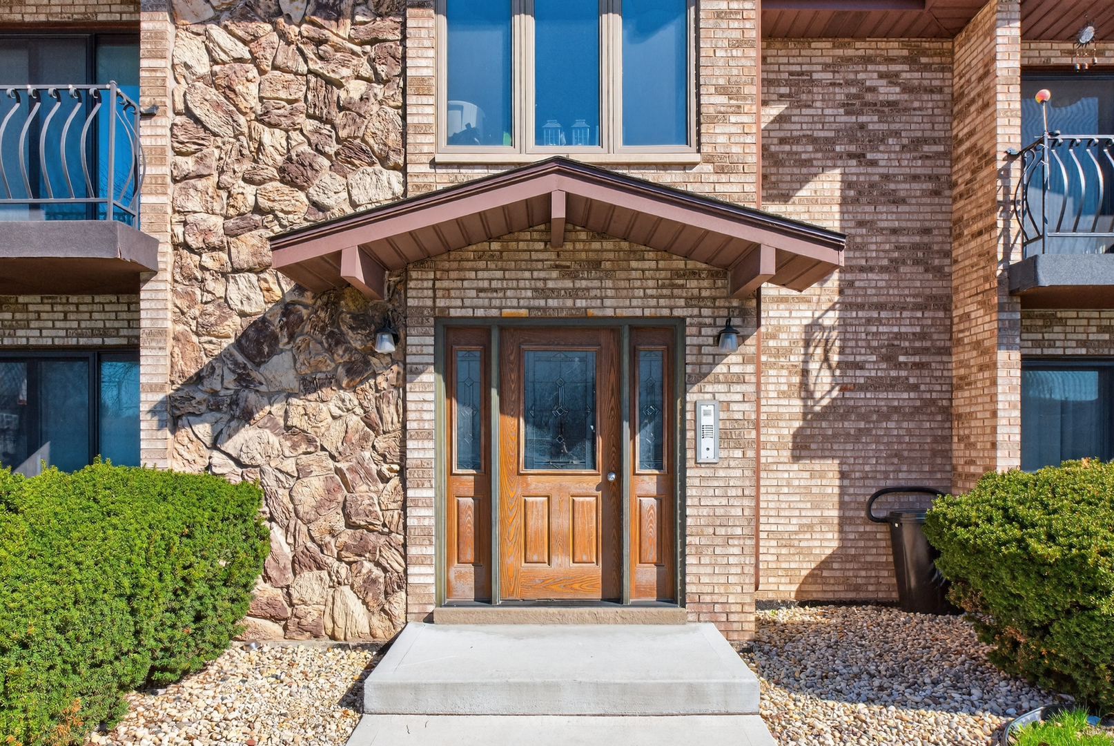 6056 S Keating Avenue 2E