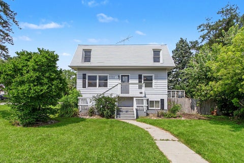 Photo of 426 Redwing Drive, Round Lake Beach, IL 60073 (MLS # 12737020)