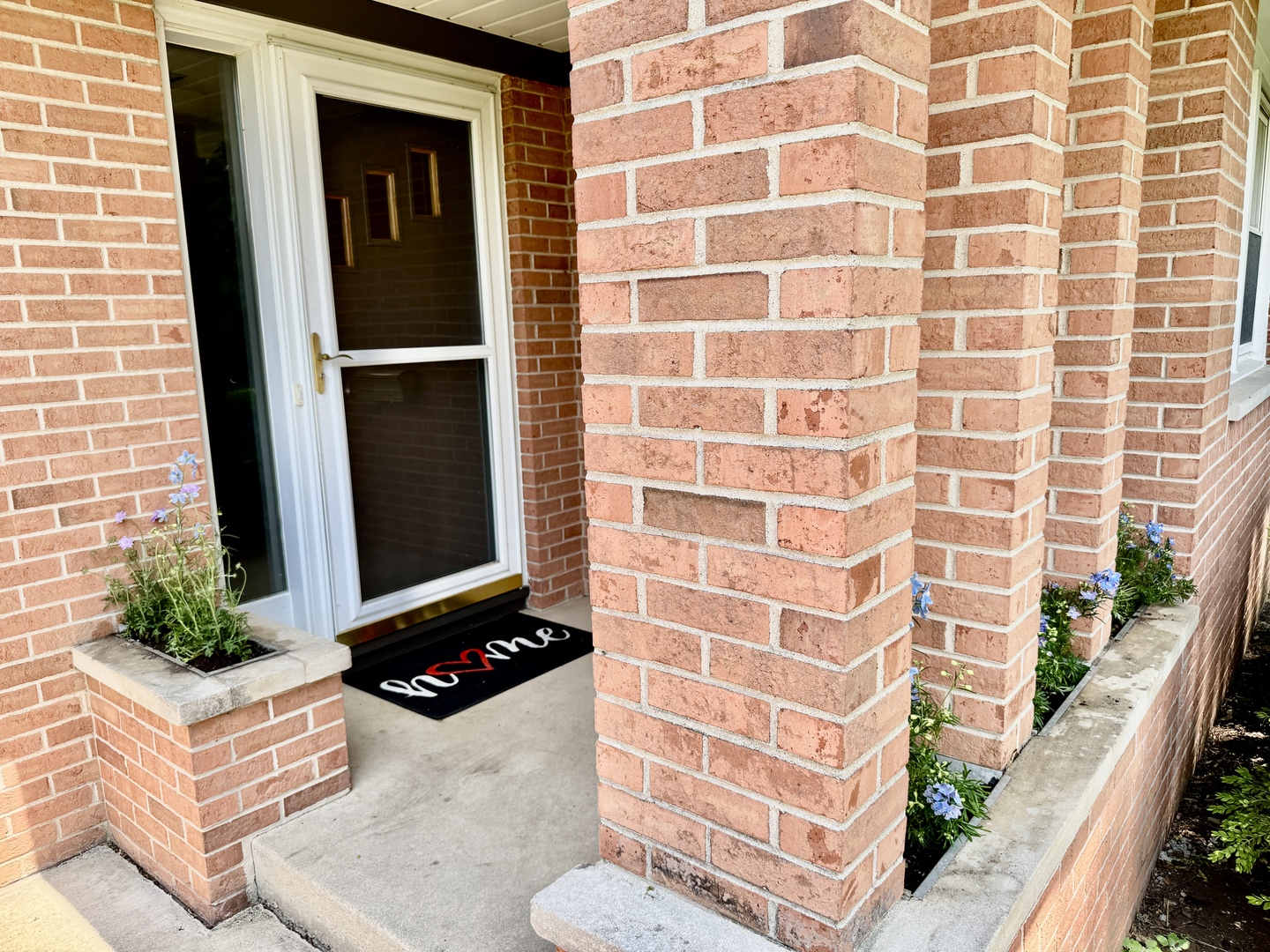 221 Thornbrook Road