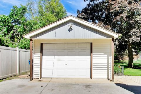 Tiny photo for 479 N Elm Avenue, Elmhurst, IL 60126 (MLS # 12684157)