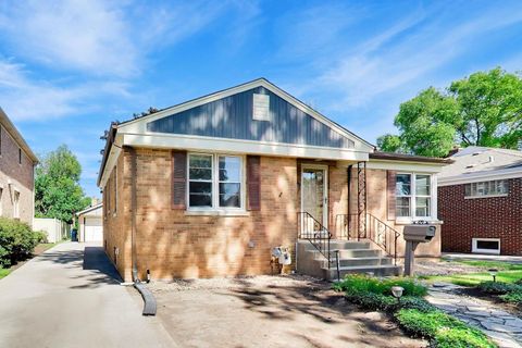 Tiny photo for 479 N Elm Avenue, Elmhurst, IL 60126 (MLS # 12684157)