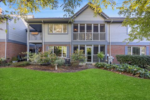 Tiny photo for 179 FOXBOROUGH Place, Burr Ridge, IL 60527 (MLS # 12504623)