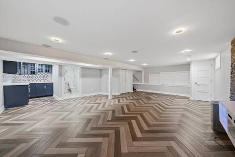 Tiny photo for 8320 Lamon Avenue, Burbank, IL 60459 (MLS # 12668074)
